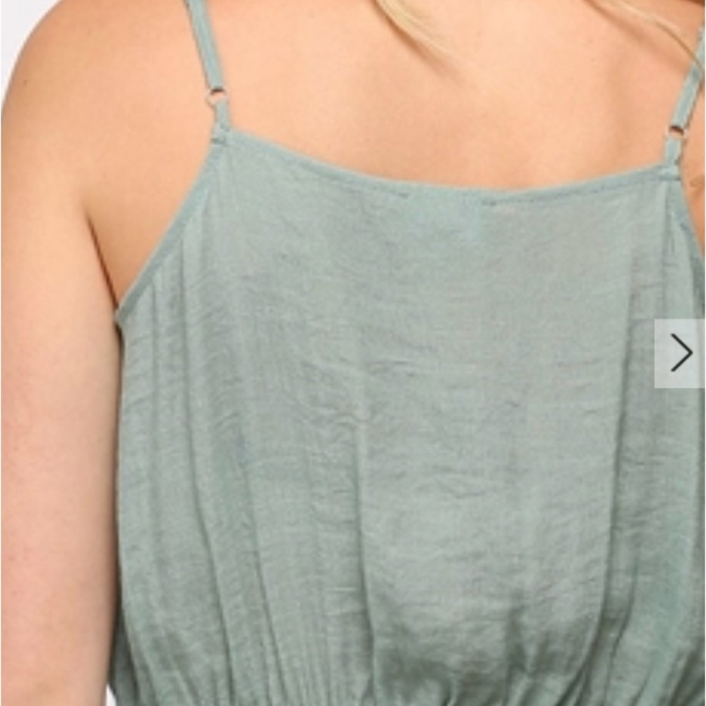 Solid Textured and Button Detail Ruffle Cami Top - Picture 3 of 5